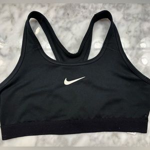black nike bra 🖤